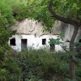 Barlanglakás az Amarilisz vendégház felett. (JN)